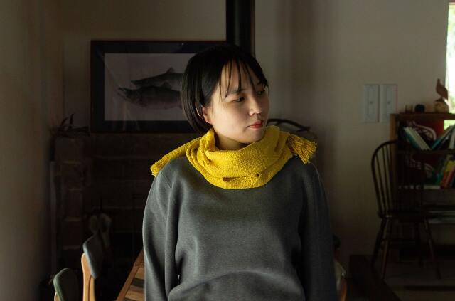 鄙子さんのガラ紡マフラー 坂口鄙子（さかぐちひなこ）