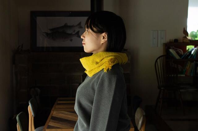 鄙子さんのガラ紡マフラー 坂口鄙子（さかぐちひなこ）