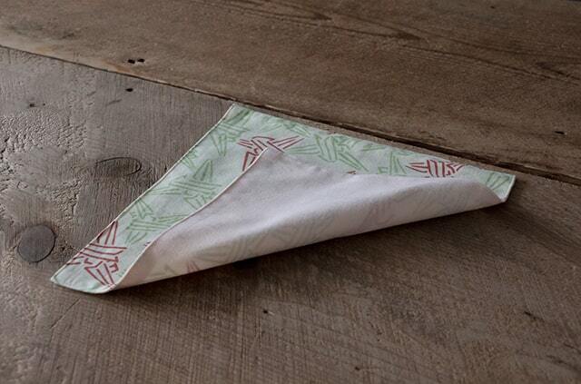 手ぬぐいハンカチ-折り鶴-(kyoya classic pattern) | 暮らしのあれこれ