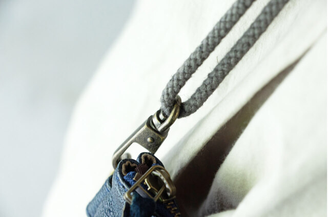 縁日 熊革　サコッシュ