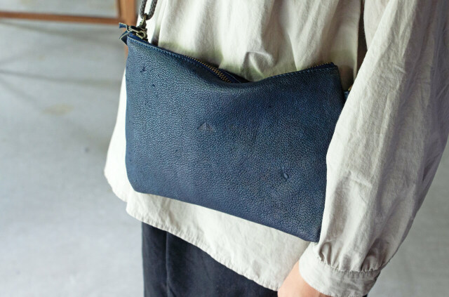 縁日 熊革　サコッシュ