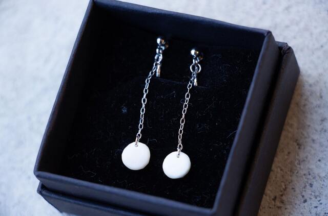 けもの舎　粒　イヤリング