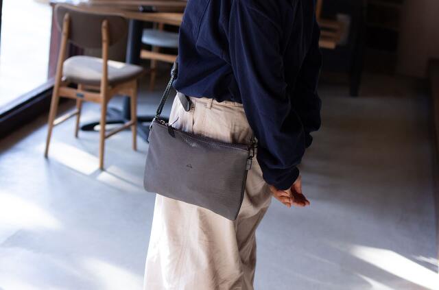 山ノ頂 鹿皮サコッシュ