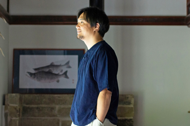 インディゴ斜子織シャツ(Indigo nanakooriSHIRT)