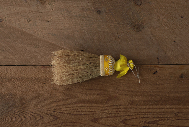 高倉工芸　南部箒　和洋服箒