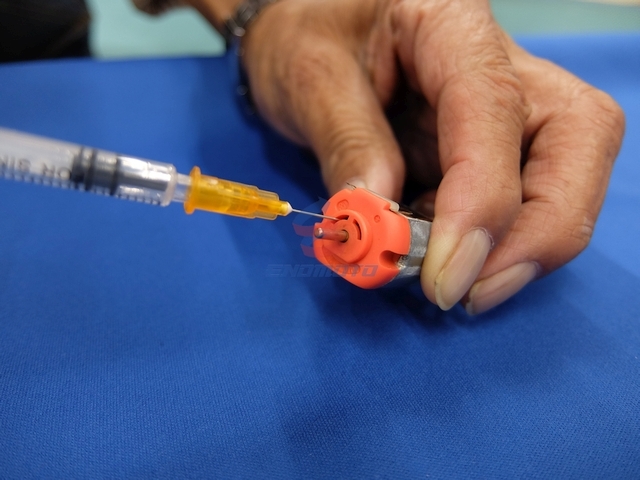 マイクロノズルインジェクター04