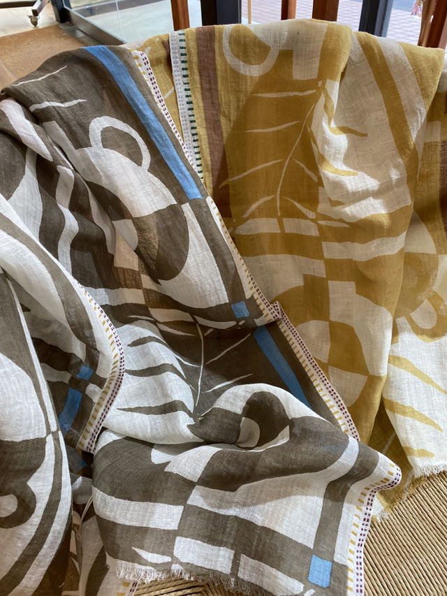 [CULTURE] ブロックプリント風な切り絵柄 BLOCK PRINT  PS2342