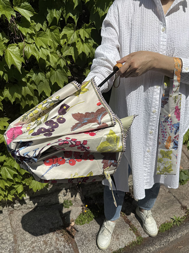 【日傘ミニ/２WAY仕様 】晴雨兼用 　デンマーク植物図鑑柄  PA2603S