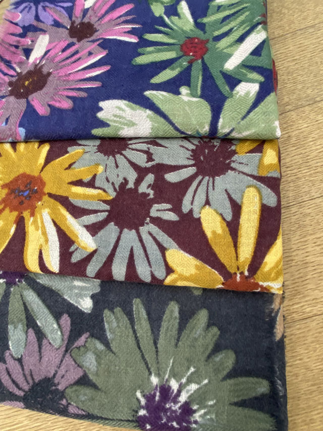 [FLOWERS]　OCTOBER GARDEN 「10月の花園」　*スクエア型100cm*　SＷ2374