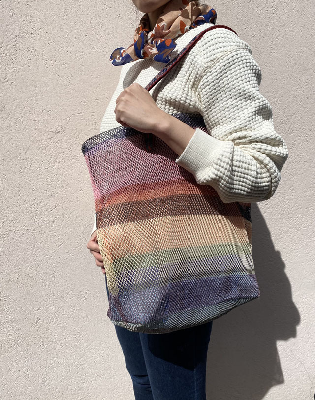 メッシュバッグ　トート型(大）インポーチ付き　『チボリ公園のボーダー柄』　SUS2245-KANPUR-B