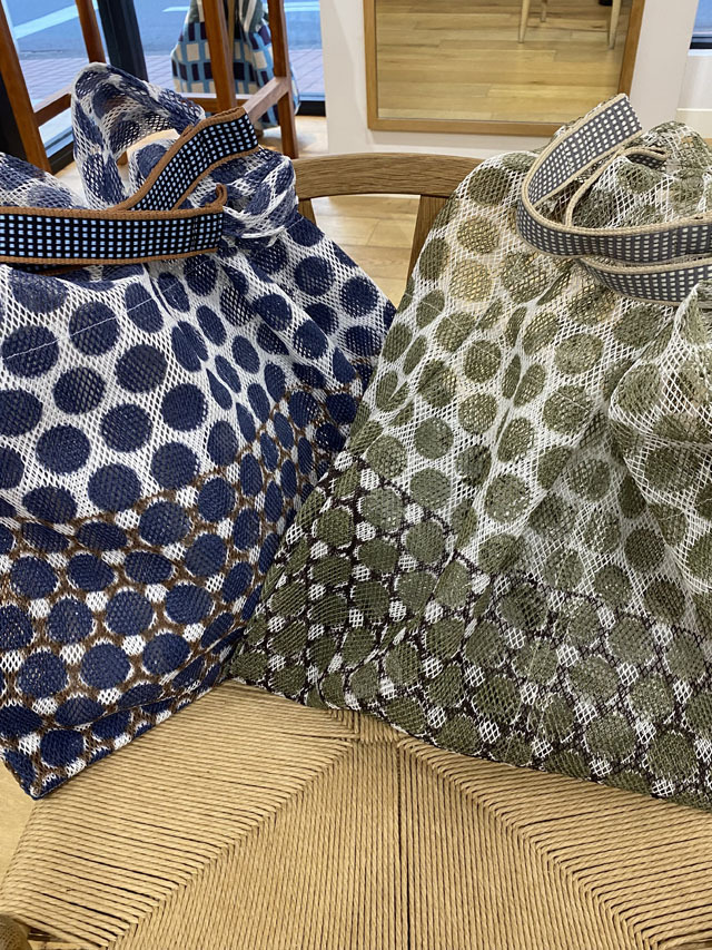 美品✨EPICE PARIS★メッシュバッグ　（裏表柄違い）インポーチ付き EPICE - エピス EPICE メッシュバッグ トート キュービック柄