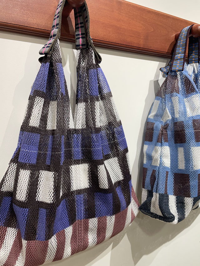 メッシュバッグ トライアングル型(小）インポーチ付き