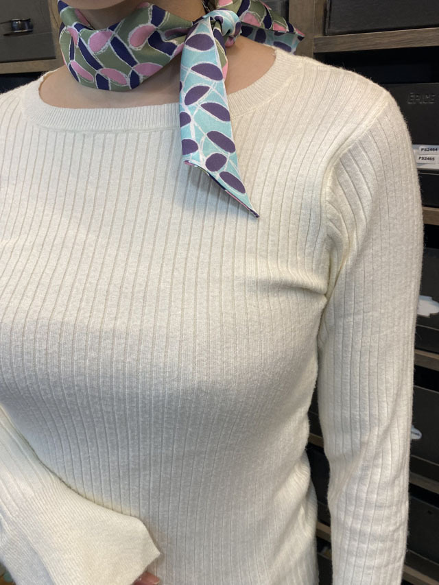 CULTURE] 果実の連続柄 SMALL MOTIF *小ツイリー型* シルクスカーフ LS2466