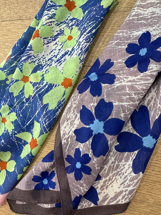 FLOWER] アンディ ウォホール アートな花柄 WARHOL *スクエア型