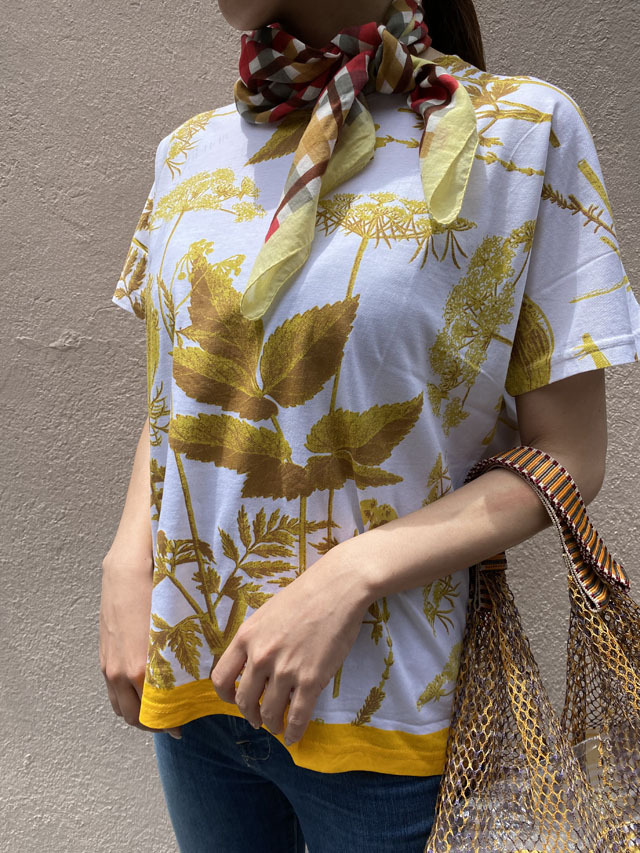 【30% OFF】　チボリの壁紙の花柄（植物図鑑） FLORAL Wallpaper Prints in TIVOLI　TS2289-02_SALE