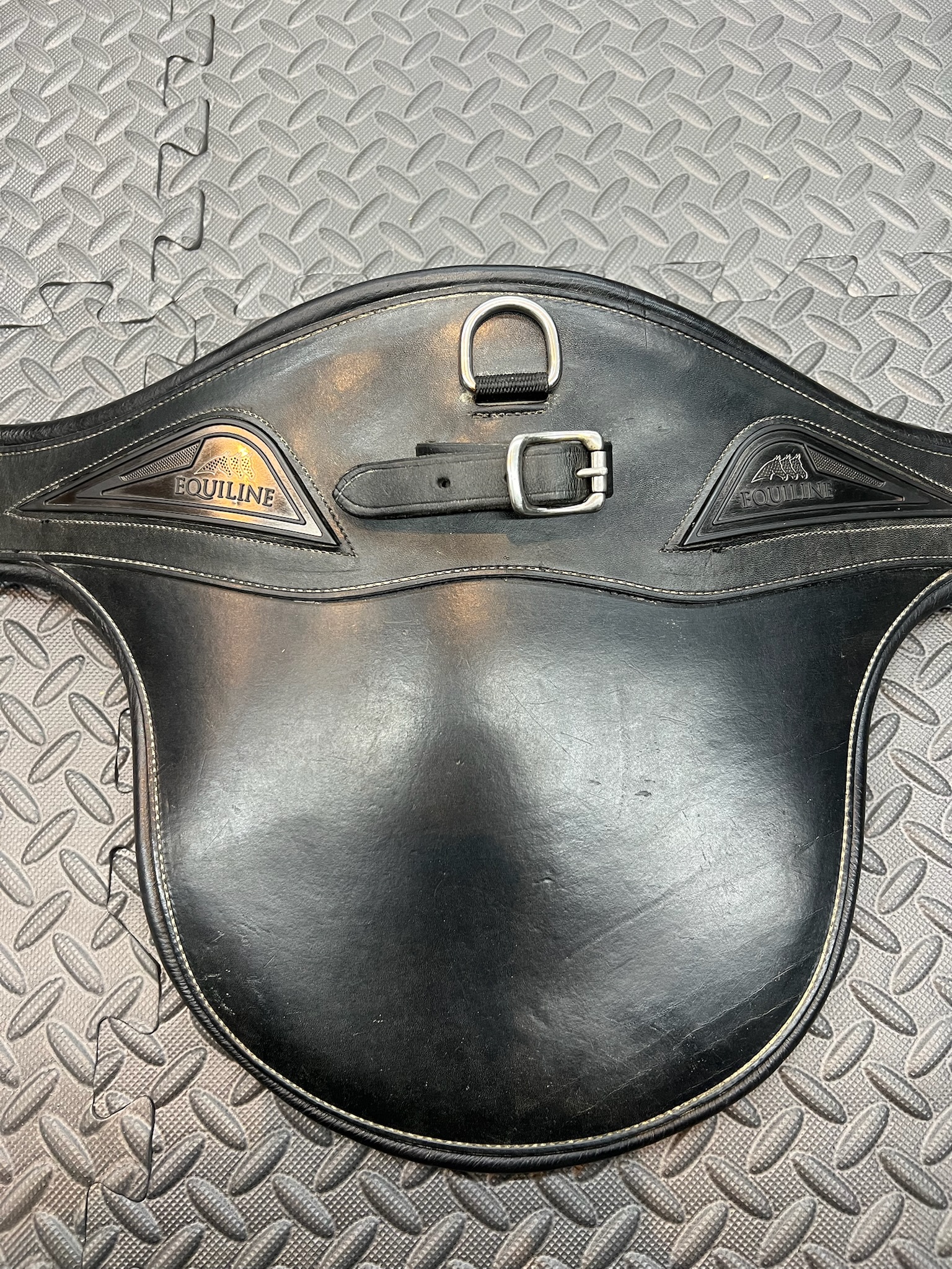 【中古品】EQUILINE スタッドガードガース(革腹帯) ブラック/120