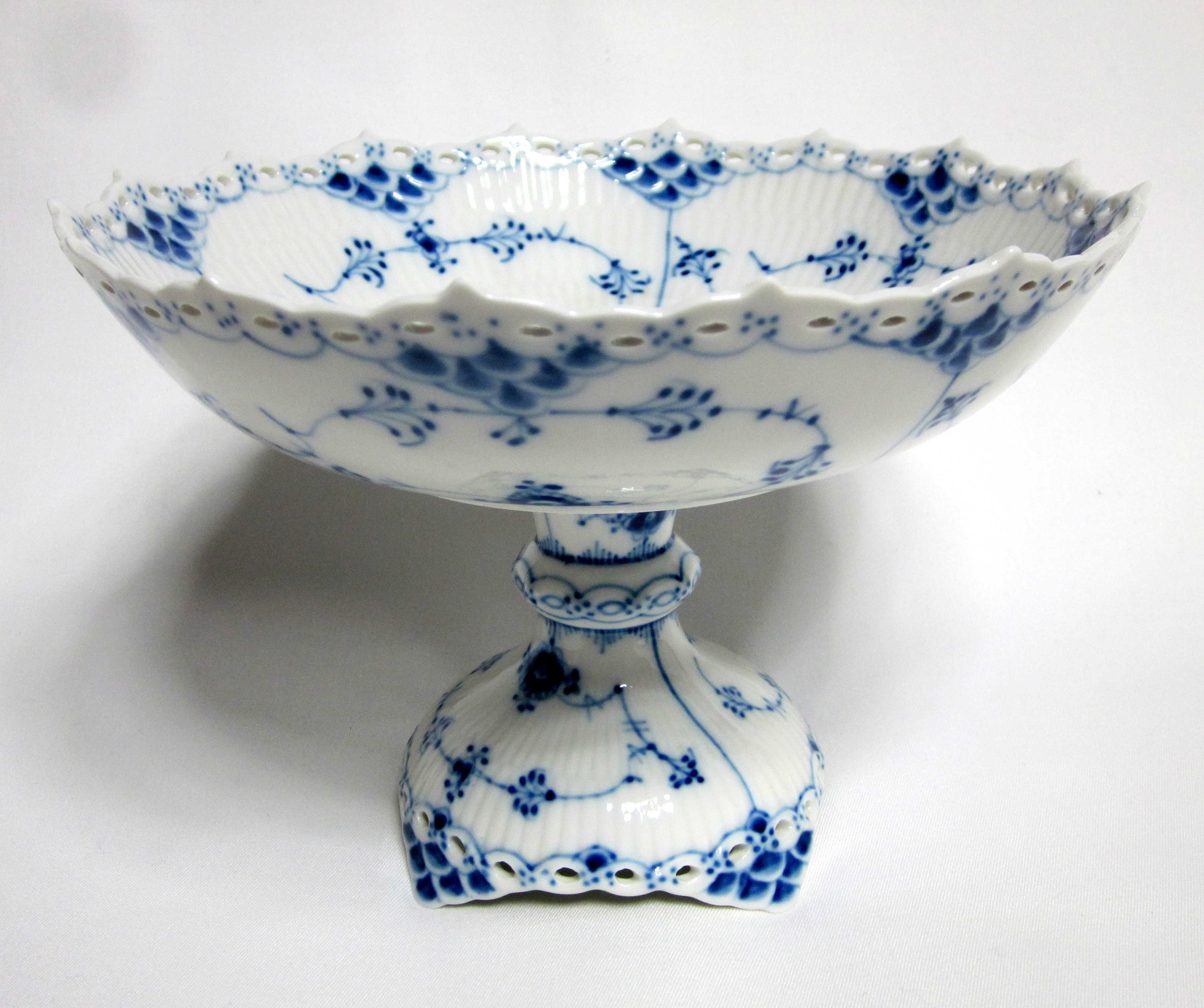 ロイヤルコペンハーゲン、ブルーフルーテッド、フルレース、コンポート ロイヤルコペンハーゲン（Royal copenhagen）ブルーフルーテッド