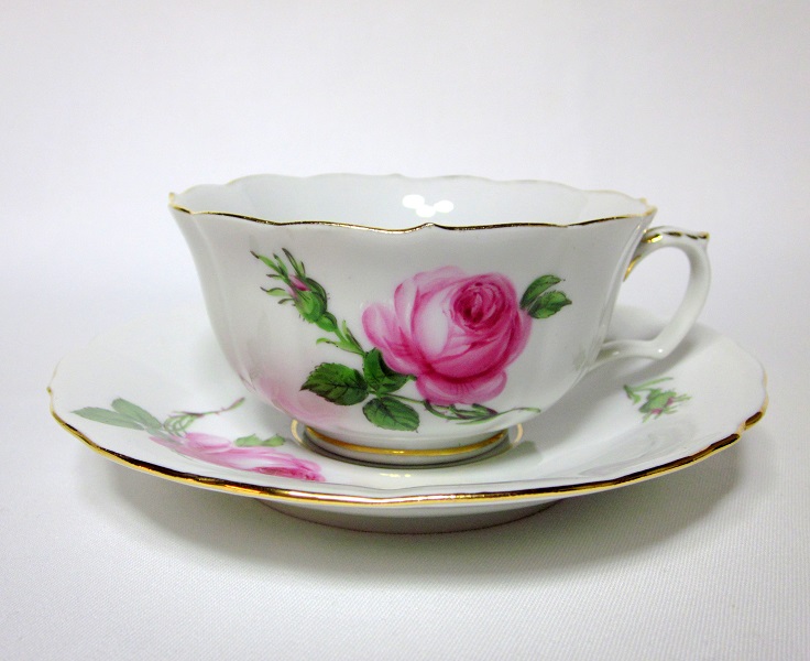 ピンクローズ ティーカップ