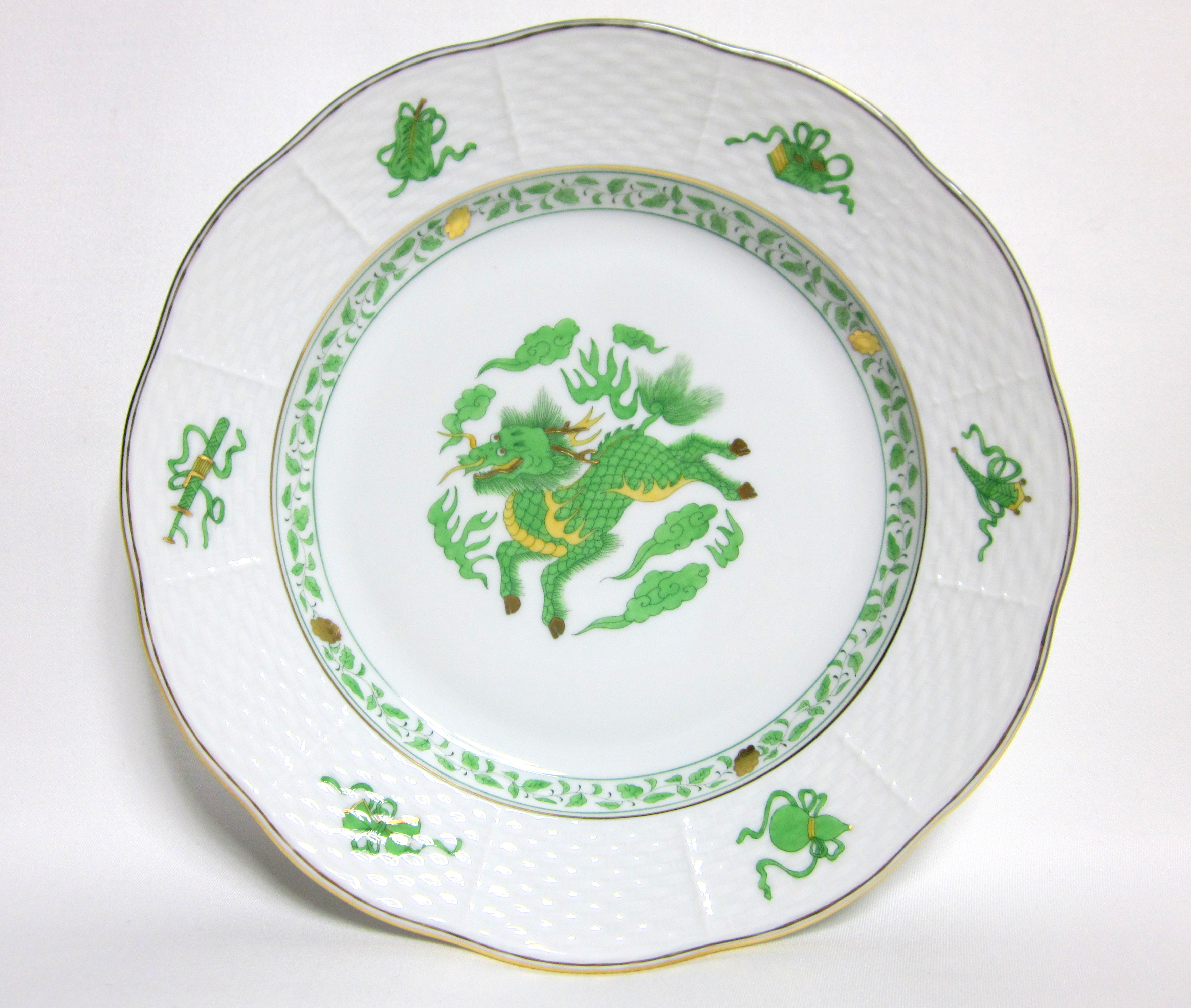 イヤープレート