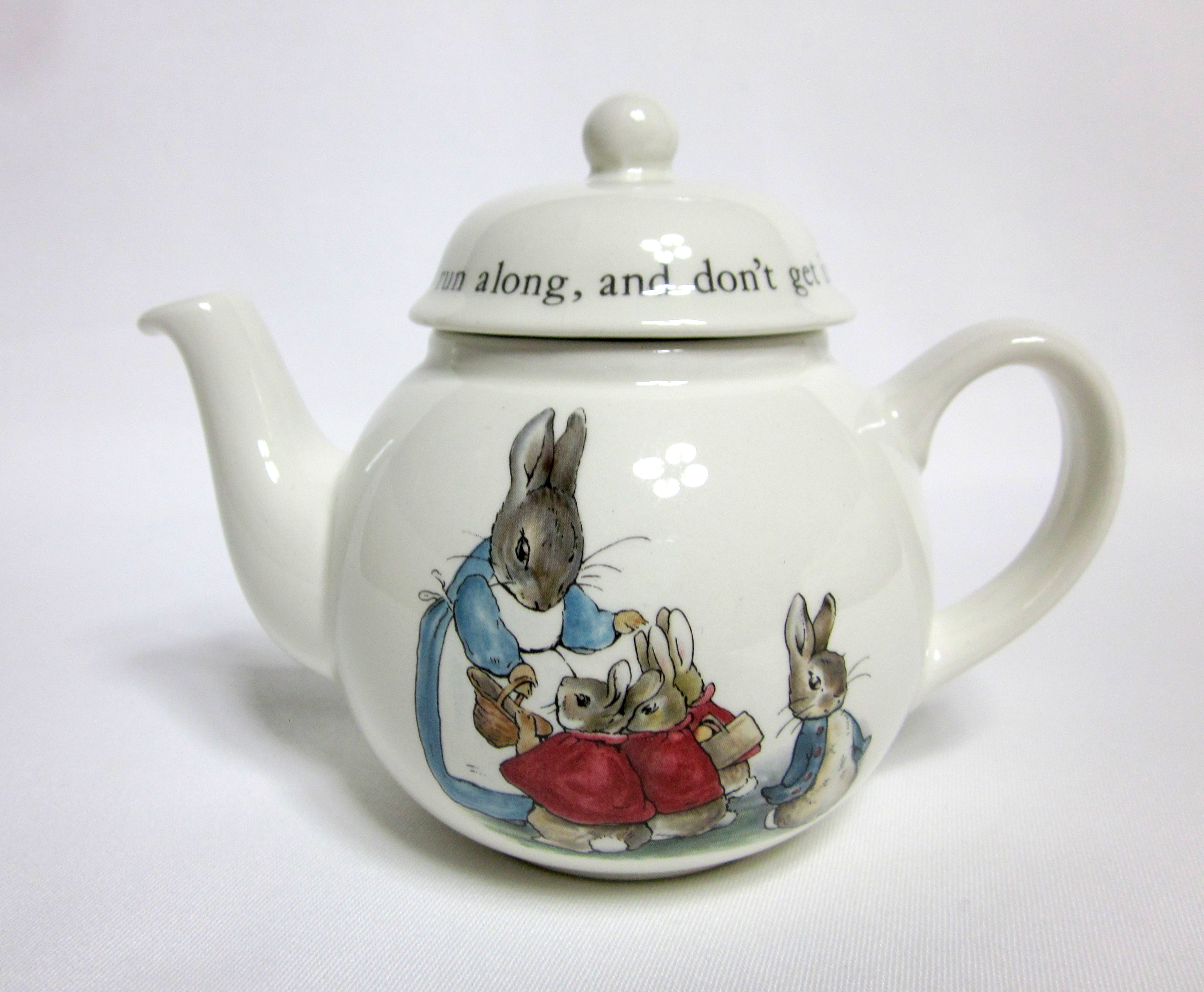 ウェッジウッド（Wedgwood）ピーターラビット チルドレン ティーポット【西洋アンティーク/ブランド食器専門店 Floral Essen】
