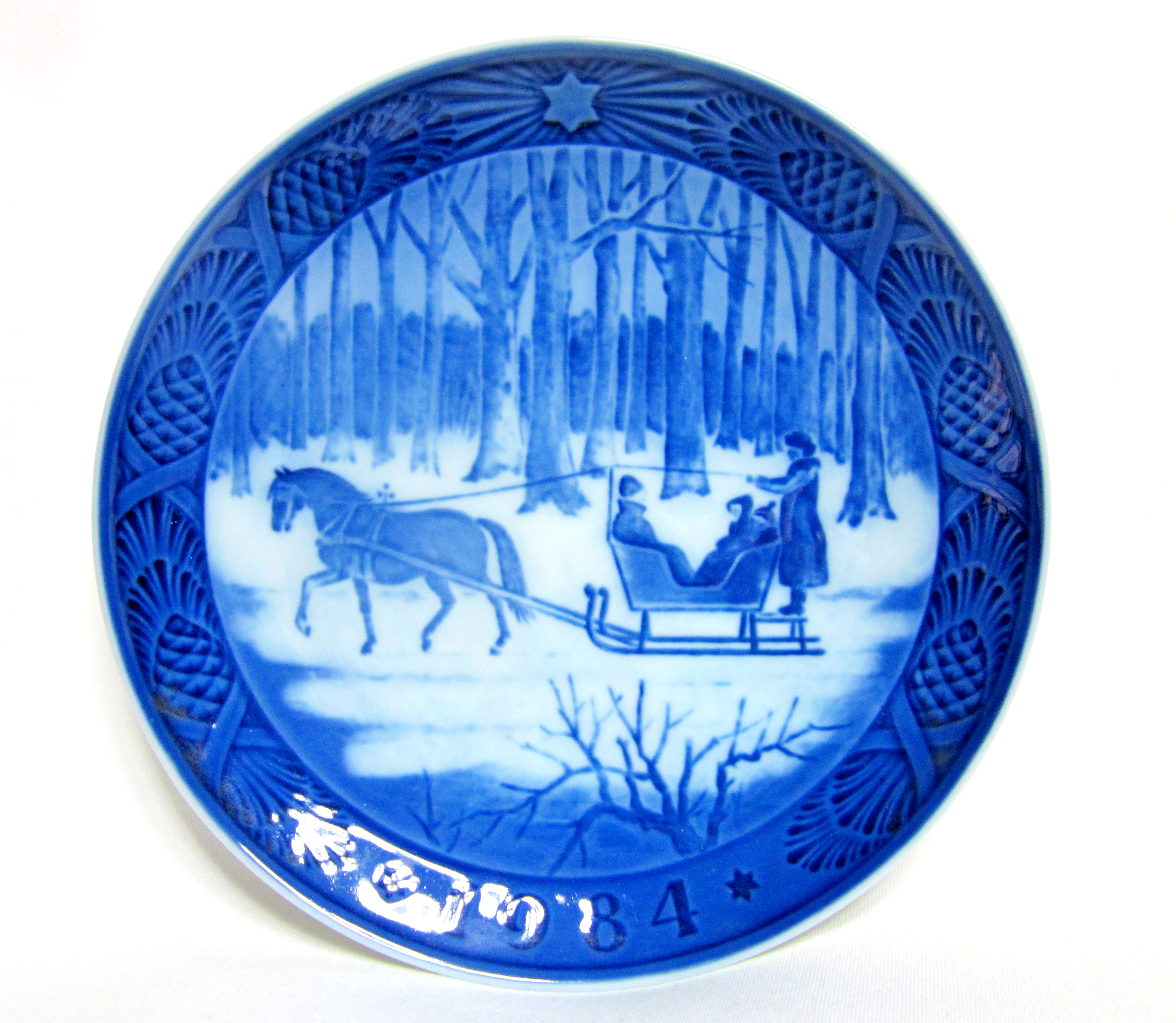ロイヤルコペンハーゲン（Royal copenhagen）イヤープレート 1984