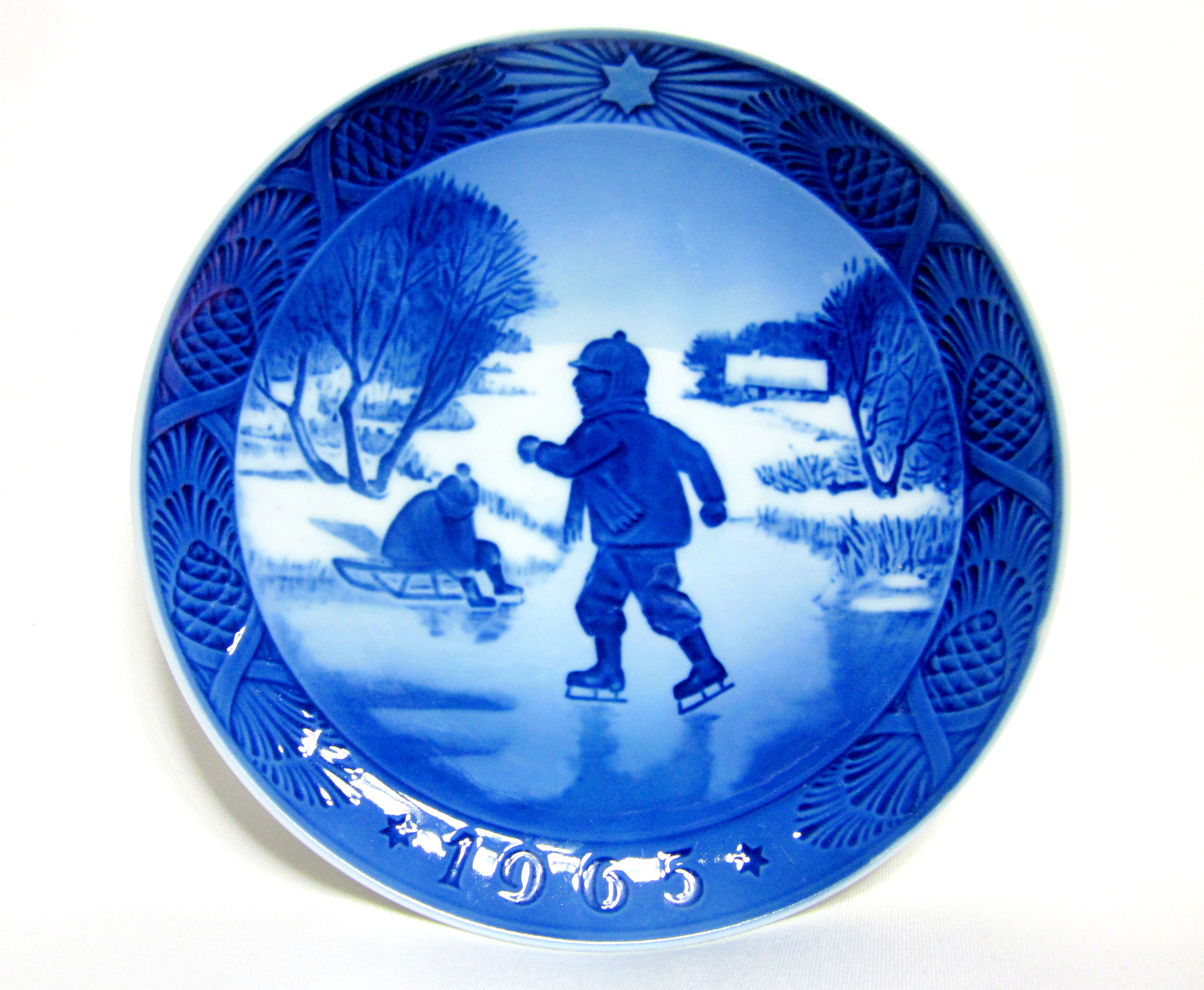 ロイヤルコペンハーゲン（Royal copenhagen）イヤープレート 1965