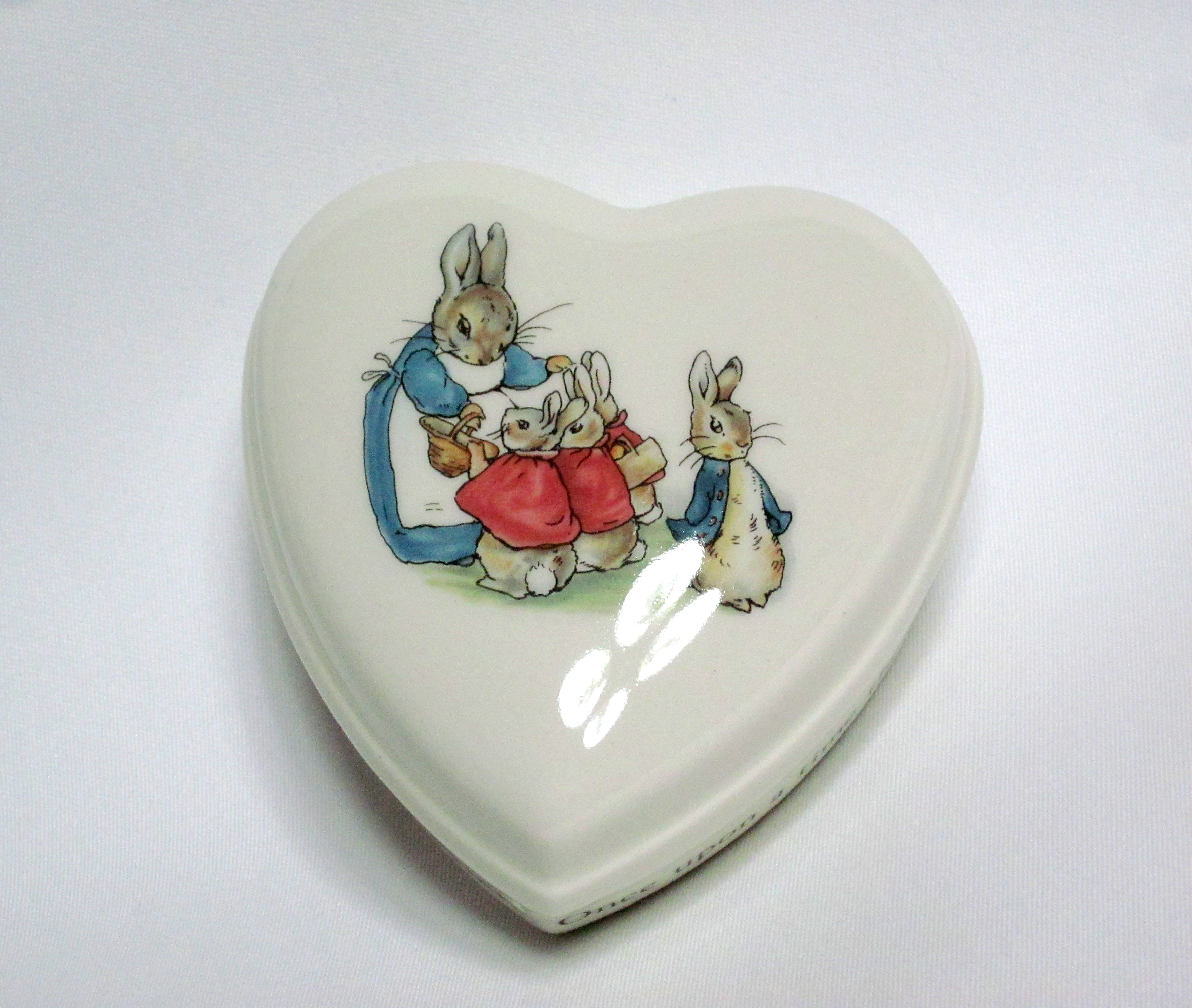 ウェッジウッド（Wedgwood）ピーターラビット ハート型トリンケット