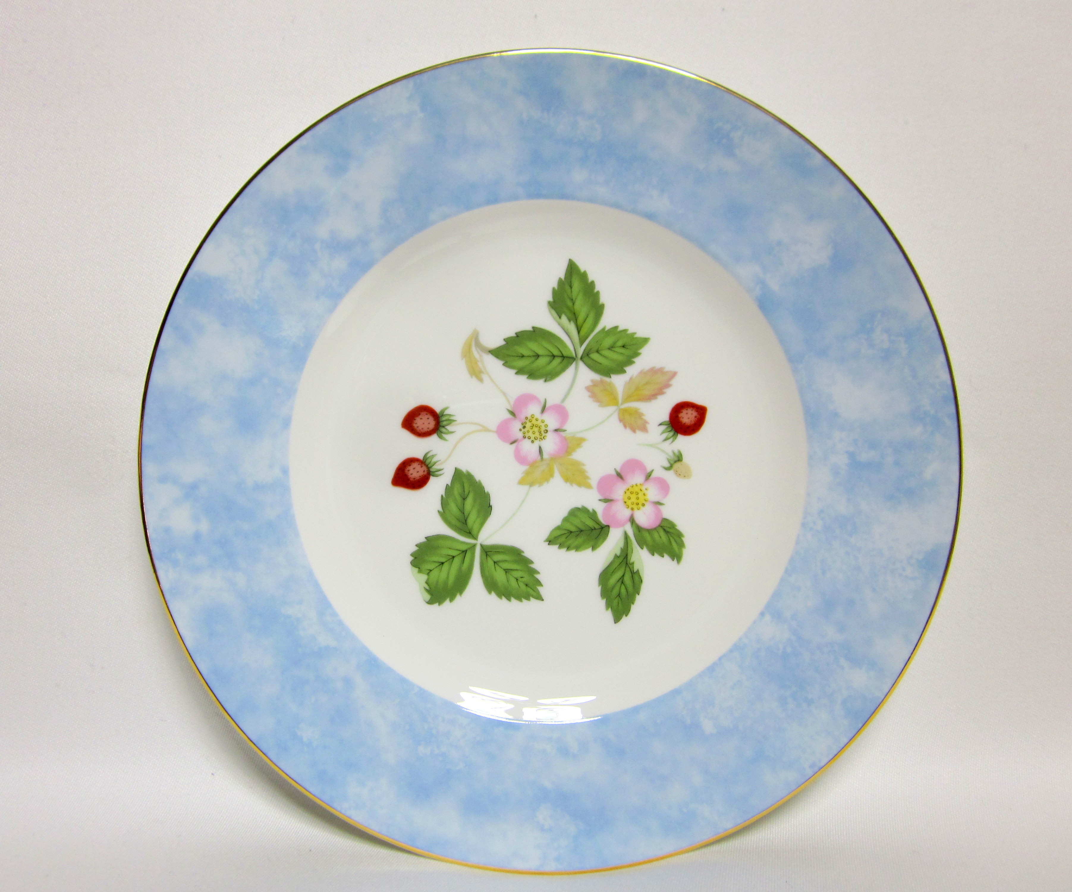ウェッジウッド（Wedgwood）ワイルドストロベリー フルリム プレート