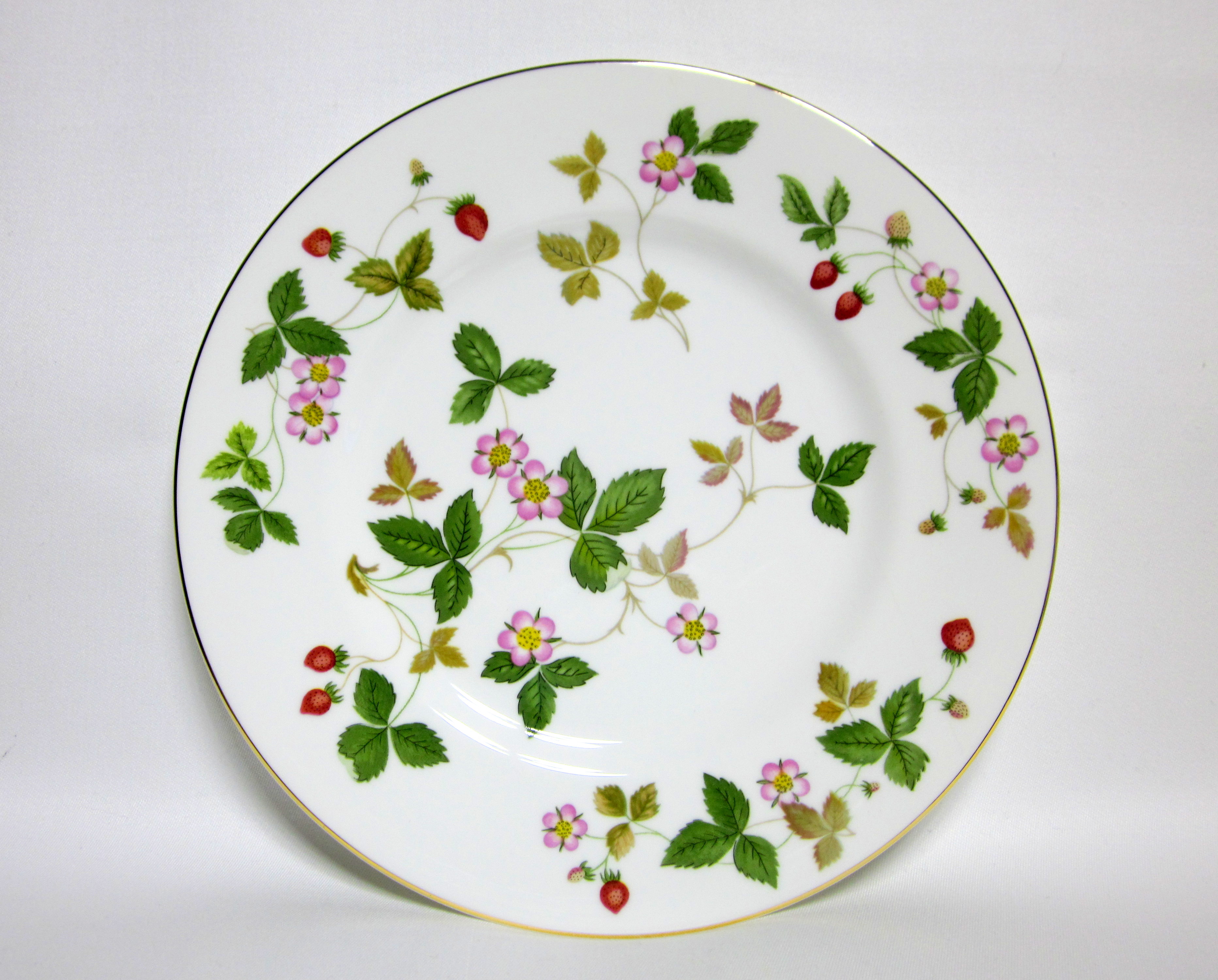 ウェッジウッド（Wedgwood）ワイルドストロベリー プレート（23cm