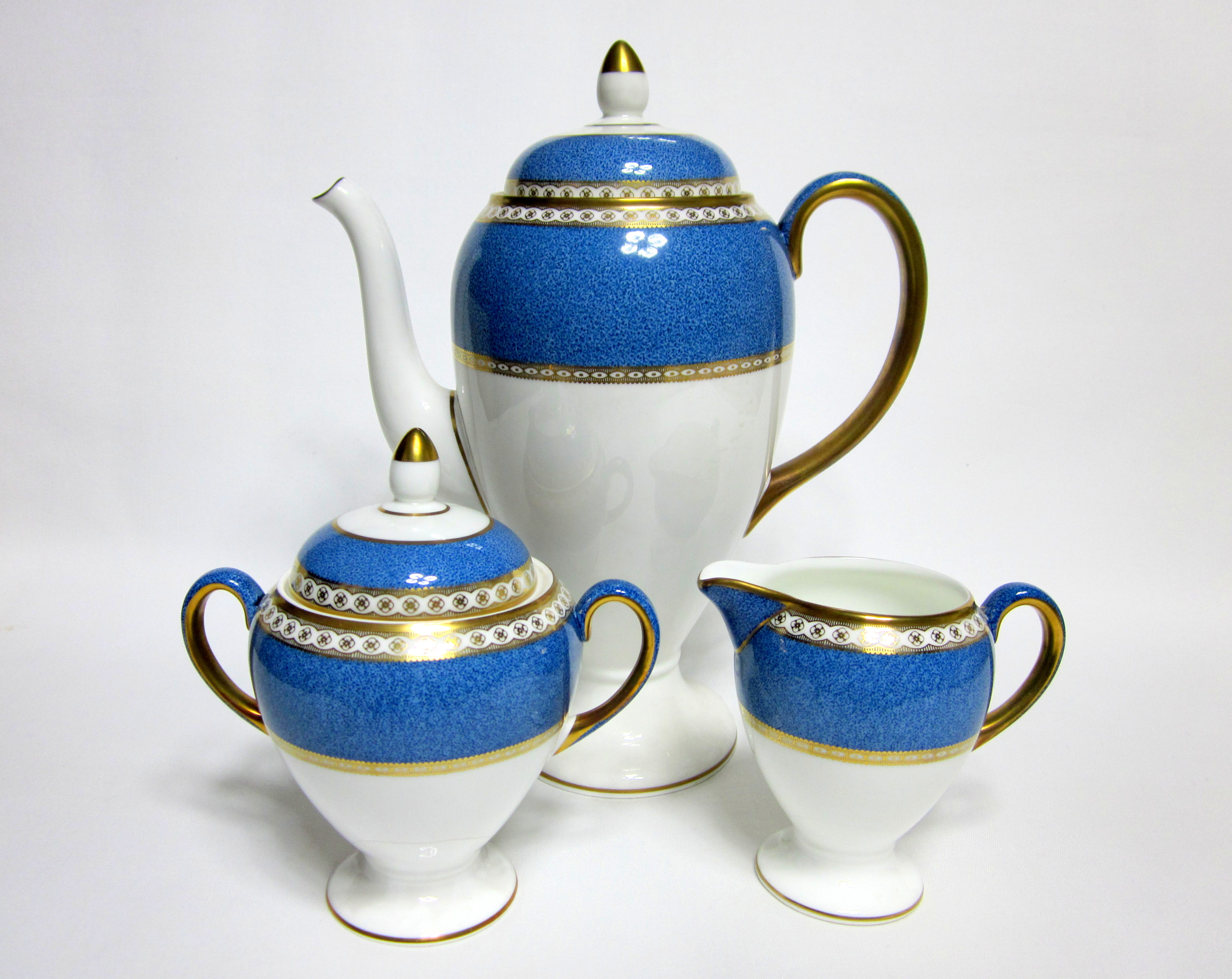 え*♡様 ウェッジウッド ユーランダーパウダーブルー ディナーセット 39点セッ ウェッジウッド（Wedgwood）ユーランダー パウダーブルー コーヒー