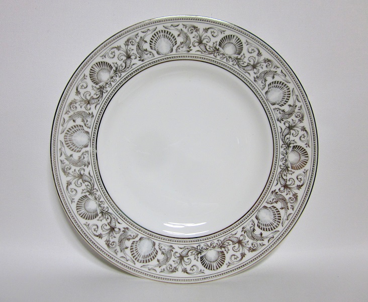 Platinum プラチナプレート❗ウェッジウッド ドルフィン 23㌢❤ ウェッジウッド（Wedgwood）ドルフィンプラチナ プレート（23cm