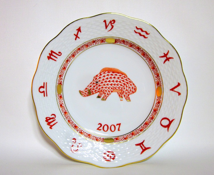 イヤープレート