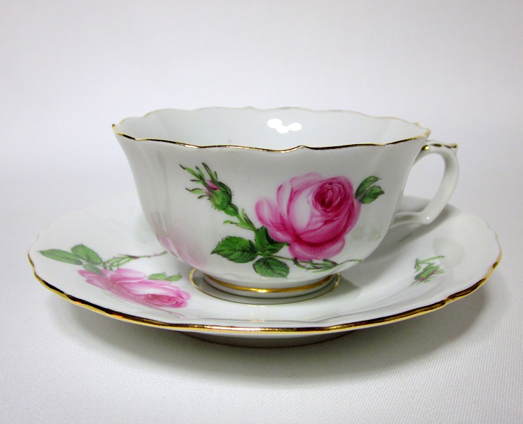 ピンクローズ ティーカップ
