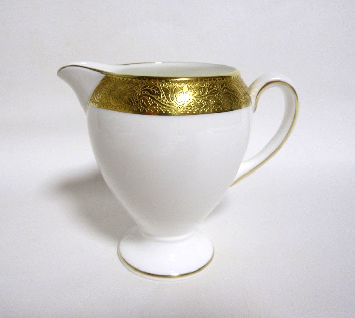 ウェッジウッド（Wedgwood）アスコット シェイプクリーマー