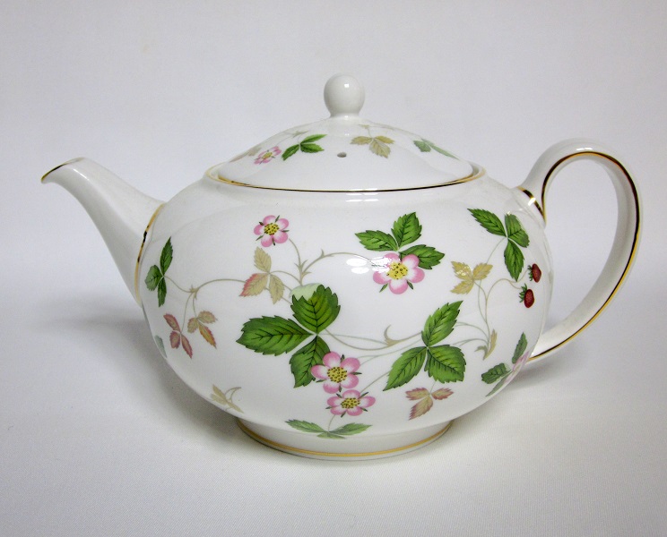 ワイルドストロベリーティーポット WEDGWOOD ウェッジウッド ワイルドストロベリー ティーポット [L