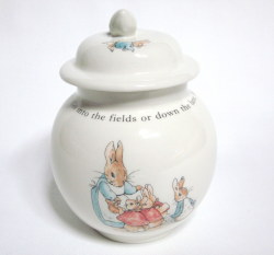 ウェッジウッド（Wedgwood）ピーターラビット シュガーポット 【西洋