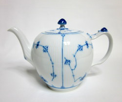 ロイヤルコペンハーゲン（Royal copenhagen）ブルーフルーテッド