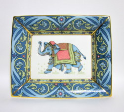 新品・未使用　ウェッジウッド　スクエアプレート　イングランド製　エレファント ウェッジウッド（Wedgwood）ブルーエレファント スクエアプレート