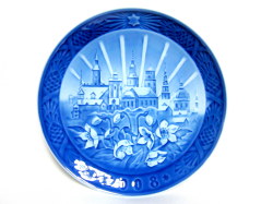 イヤープレート