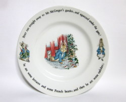 ウェッジウッド（Wedgwood）ピーターラビット プレート（20cm