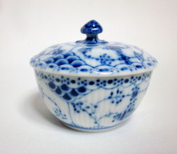 ロイヤルコペンハーゲン ブルーフルーテッド ハーフレース シュガーポット ロイヤルコペンハーゲン（Royal copenhagen）ブルーフルーテッド