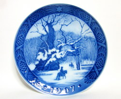 ロイヤルコペンハーゲン（Royal copenhagen）イヤープレート 1967