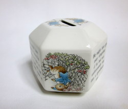 ウェッジウッド（Wedgwood）ピーターラビットマネーボックス