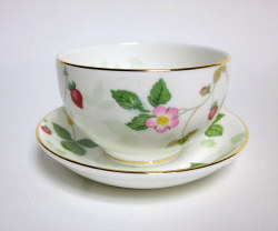 ウェッジウッド（Wedgwood）ワイルドストロベリー ジャパニーズ