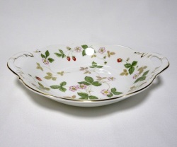 ウェッジウッド（Wedgwood）ワイルドストロベリー ウィンザートレイ