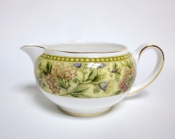 ウェッジウッド（Wedgwood）フローラルタペストリー クリーマー（L