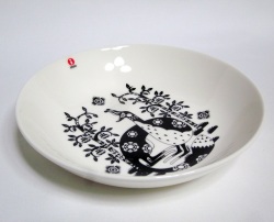 イッタラ(Iittala)タイカ(Taika)ブラック ディーププレート(22cm