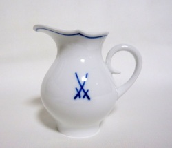 マイセン（Meissen）ホワイトマイセン 双剣マーク（VIP）クリーマー