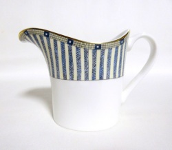 ウェッジウッド（Wedgwood）サムライブルー クリーマー