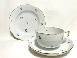 ヘレンド スキャタードフラワー ティーカップ